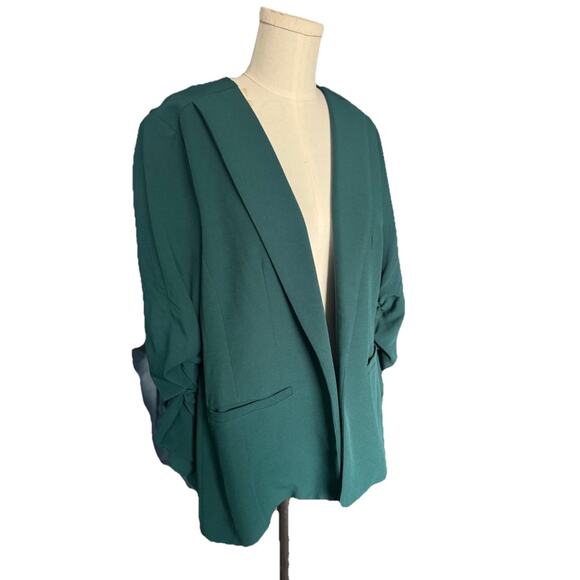Skies Are Blue Jackets & Blazers - Skies Are Blue Blazer with Relaxed Fit and Forest green Animal Print Lining xl